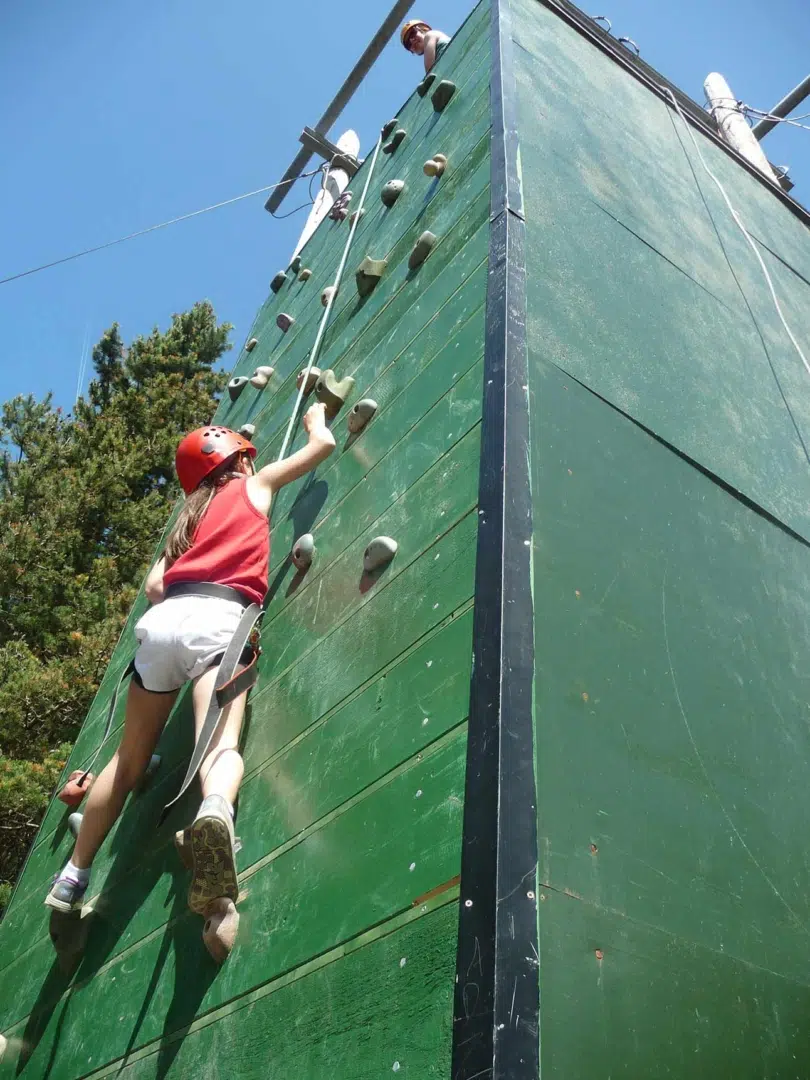 climbing-wall-connemara