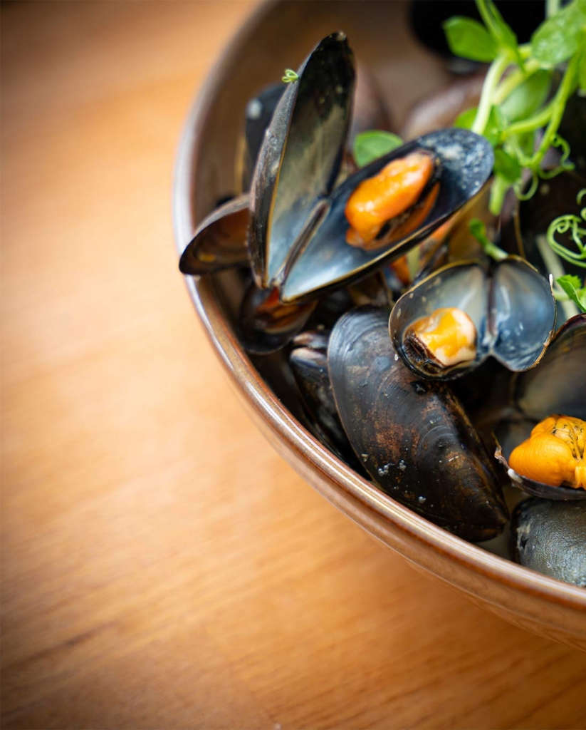 eat-mussels-connemara