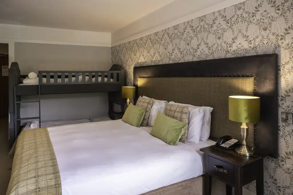 family-room-delphi-resort1